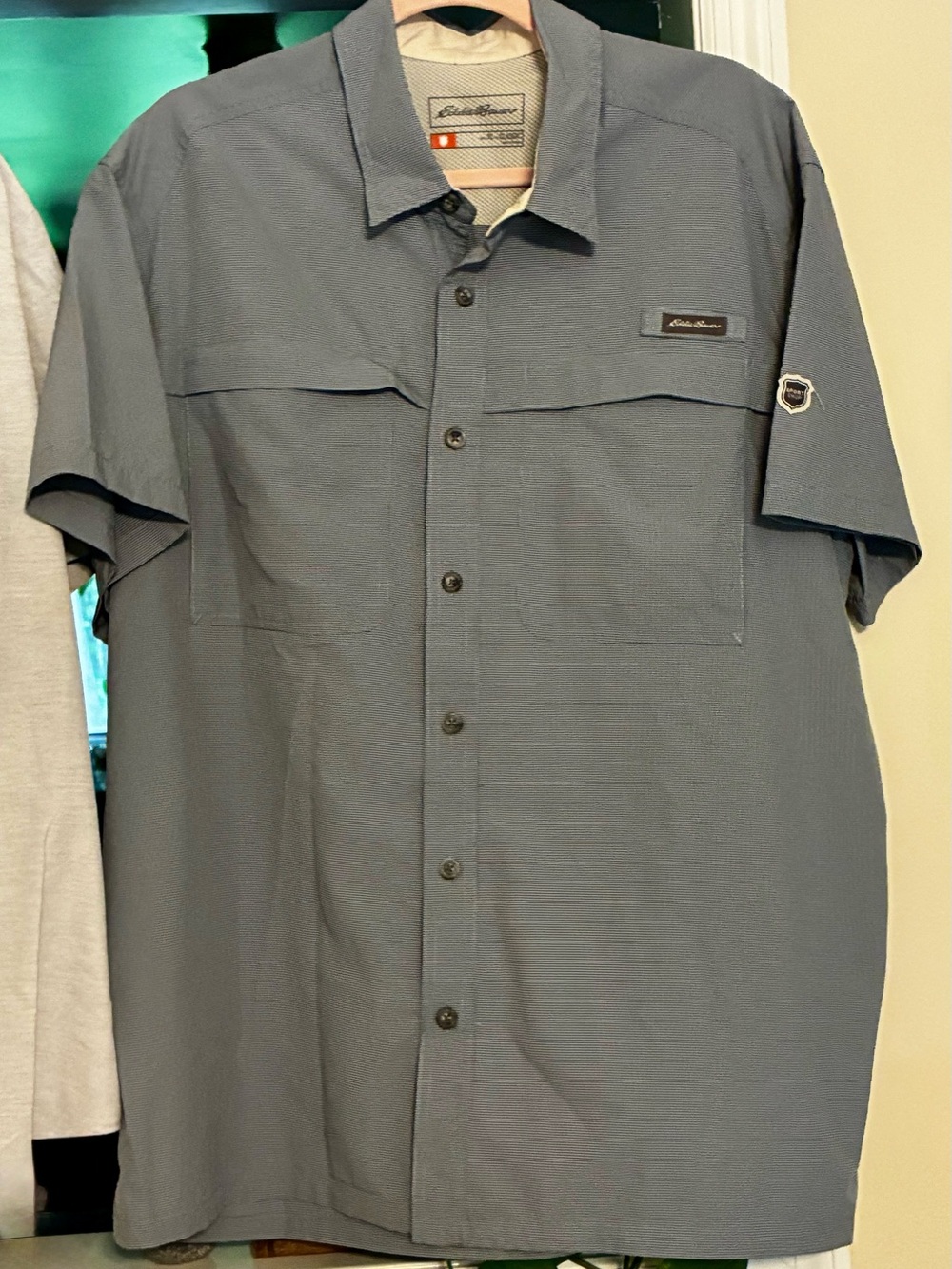 Eddie Bauer Men's Short-Sleeve Button Shirt in Slate Blue Gray
